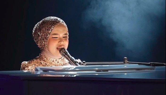 Gaya Hijab dan Suara Putri Ariani Memukau di Semifinal Americas Got Talent 2023