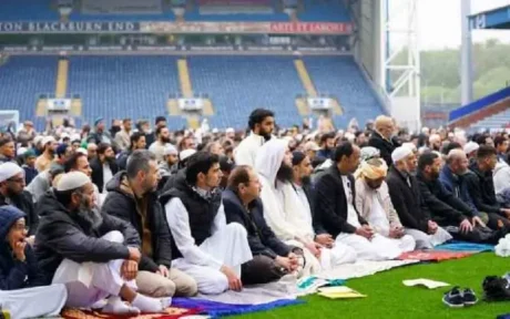 Blackburn Rovers menggelar salat Idul Adha di Ewood Park